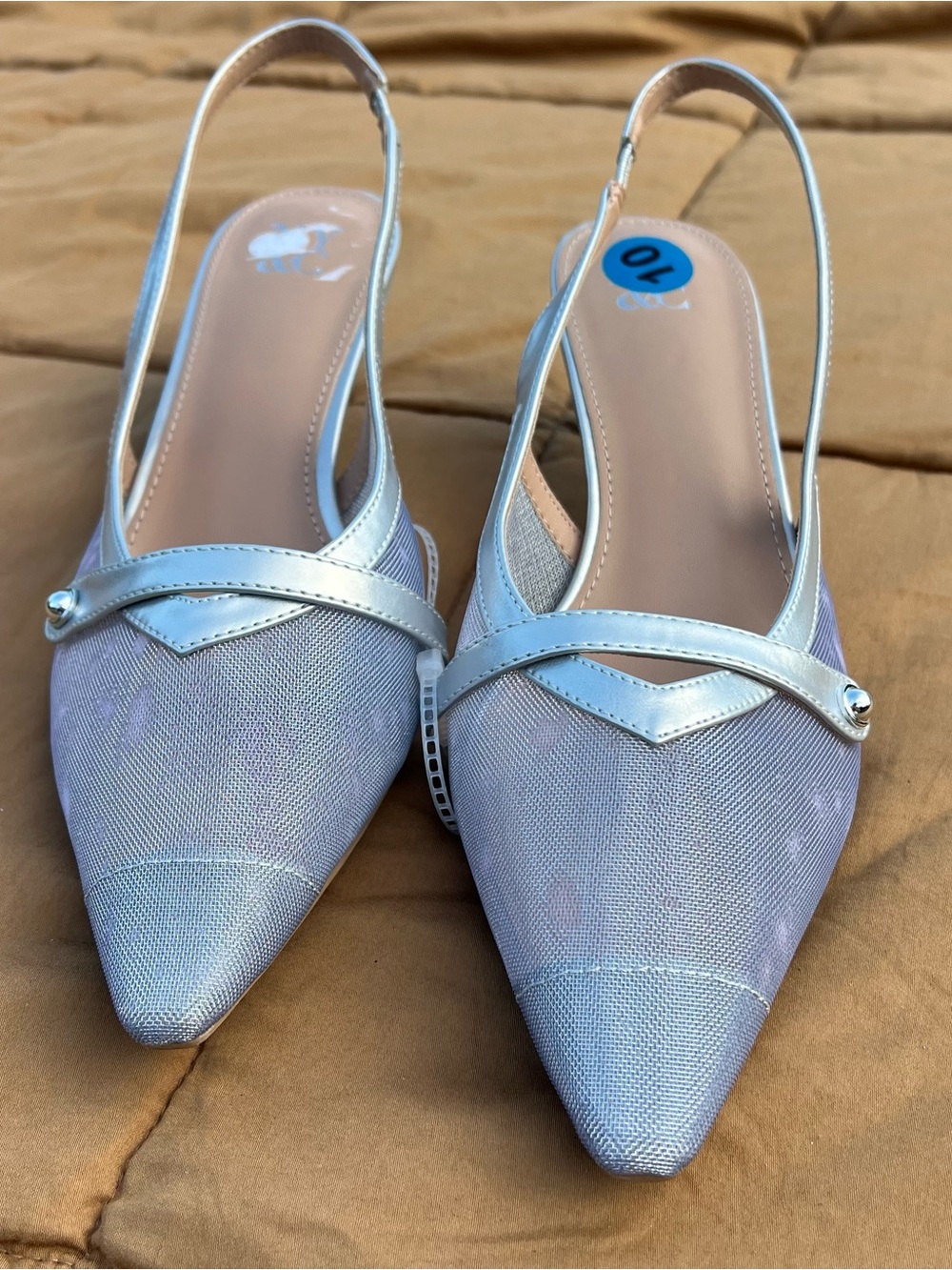 New York & Company Futuristic Silver Mesh Pointed Slingback Kitten Heels Size 10